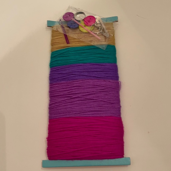 Hooked on crochet kids craft set - Picture 2 of 5